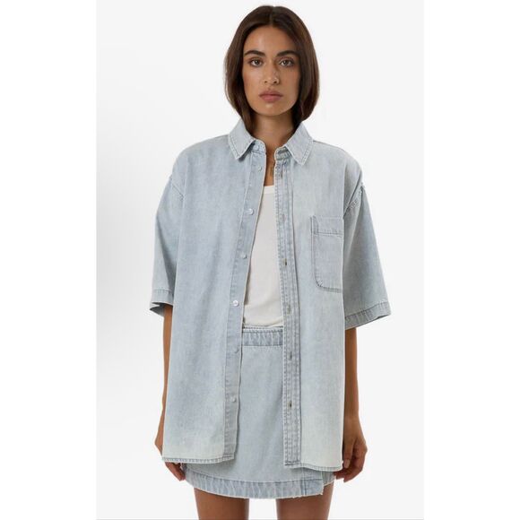 Thrills Darian Denim Shirt in Light Wash Dirty Fade Size Large New - Picture 1 of 6